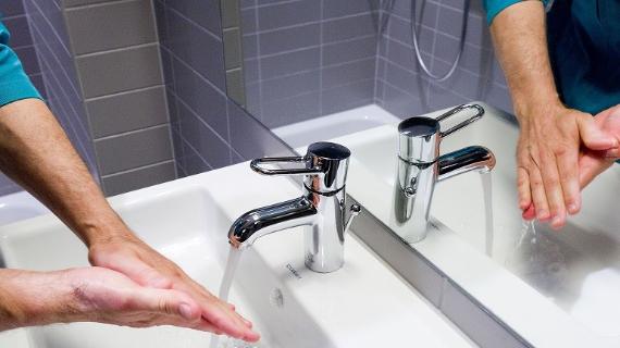 Handen wassen
